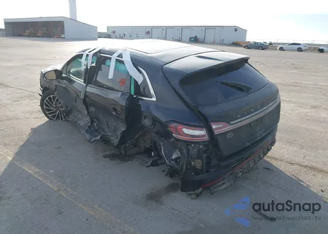 2019 Lincoln Nautilus Reserve z USA, uszkodzony, nr VIN 2LMPJ8LP6KBL67487